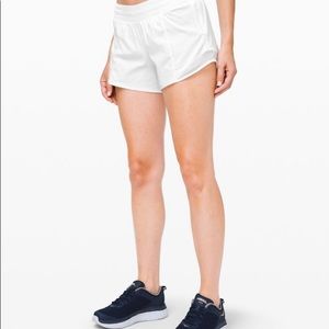 Lululemon hotty hots 4 inch